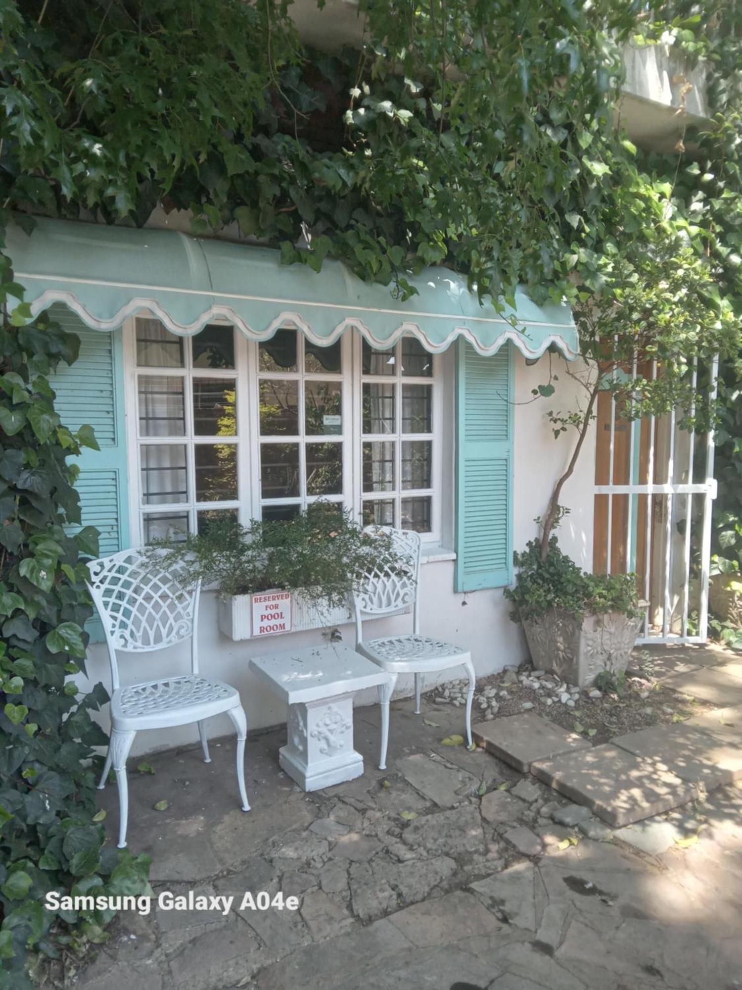 Emerald Guest House Springs Extérieur photo
