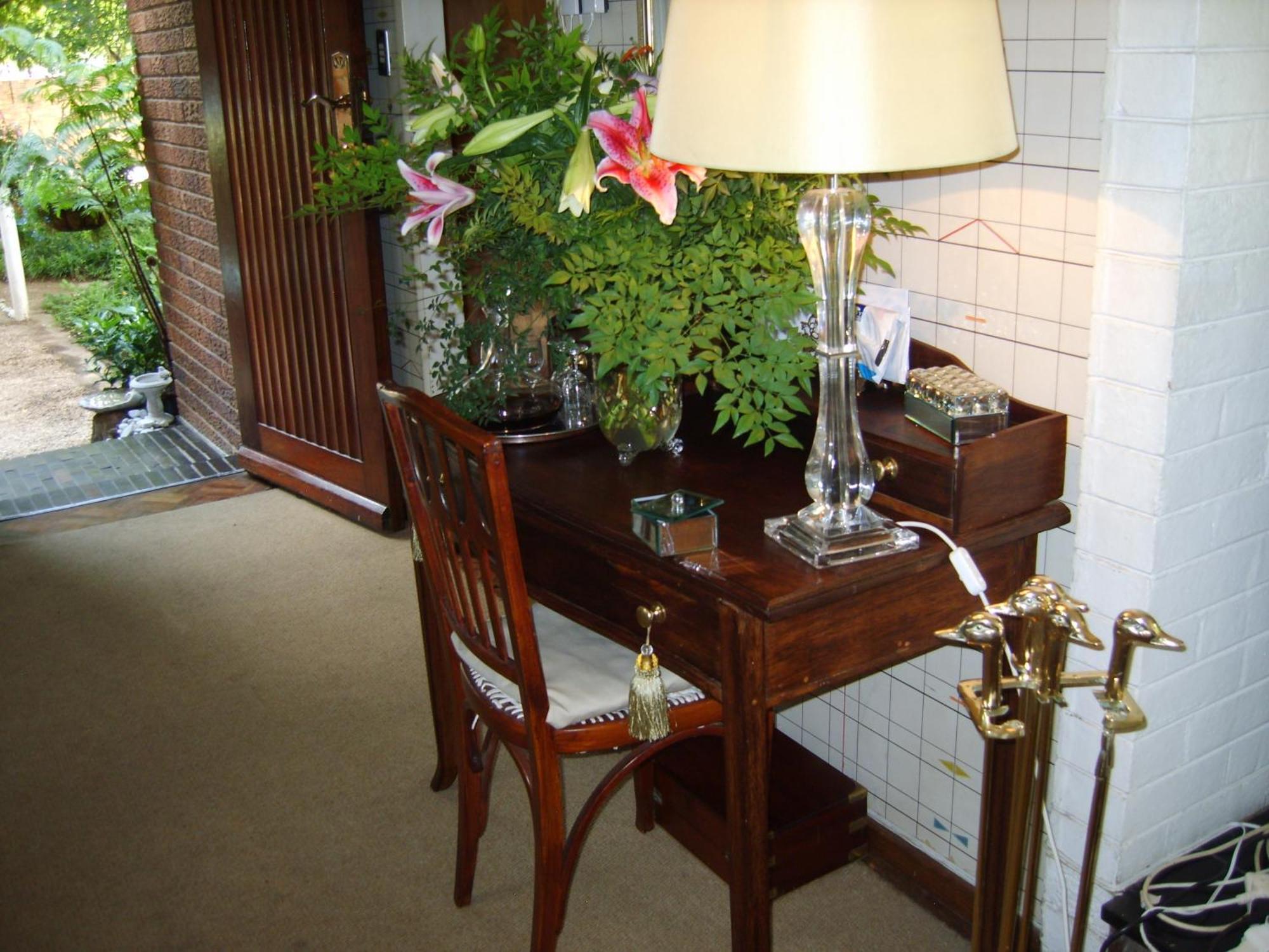 Emerald Guest House Springs Extérieur photo