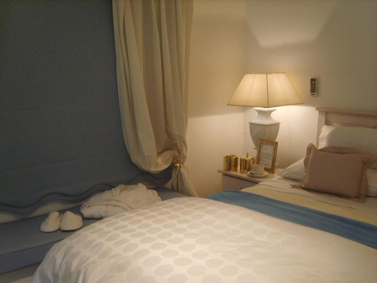Emerald Guest House Springs Chambre photo